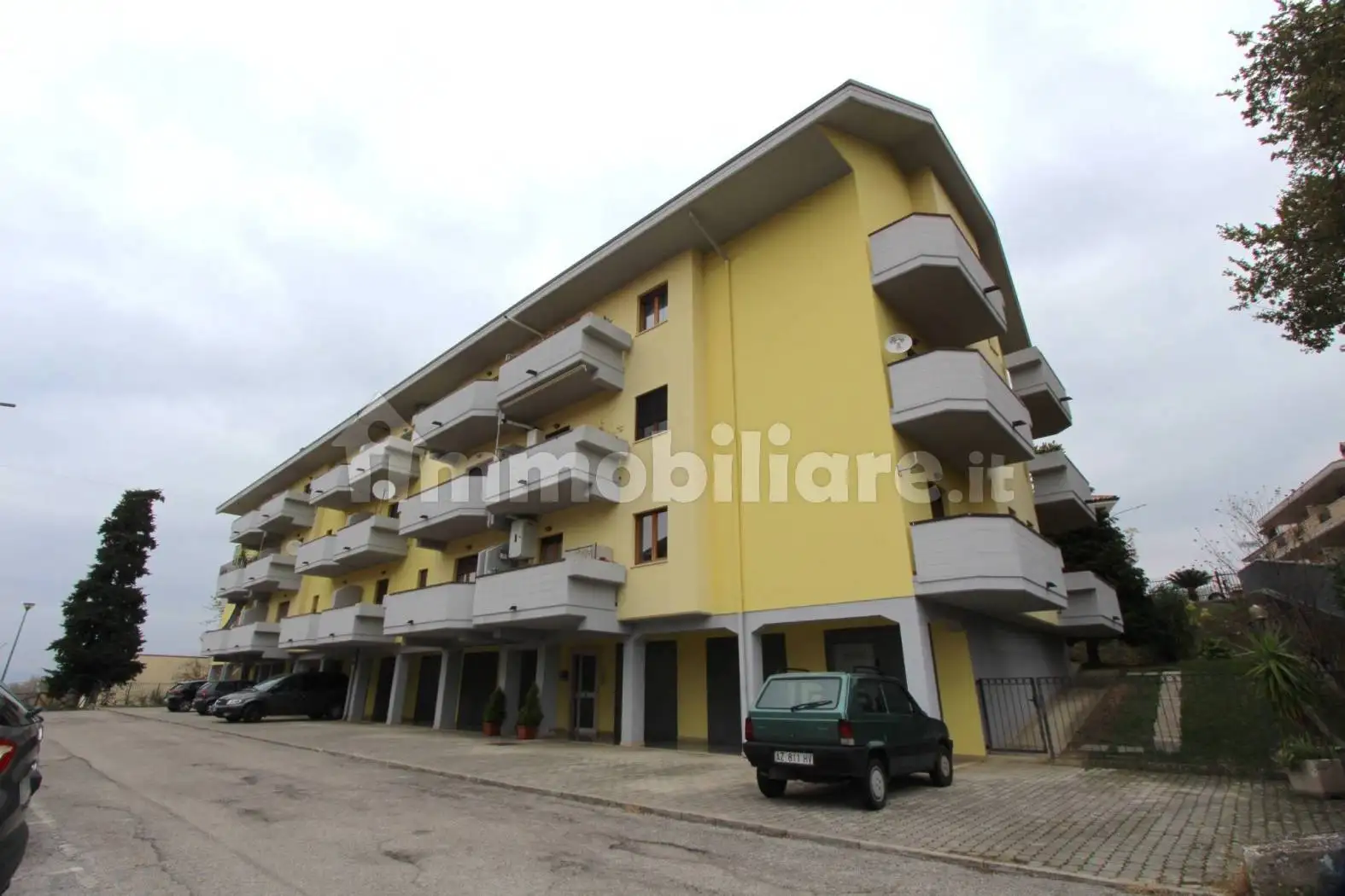 Appartamento in vendita a Folignano