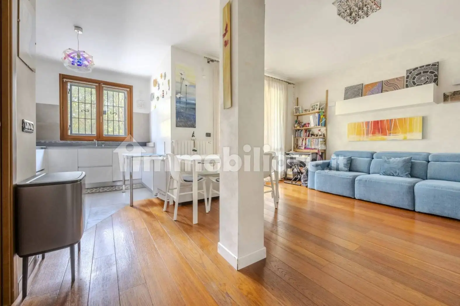 Trilocale viale Tazio Nuvolari, 3, Centro, Arese - foto 4