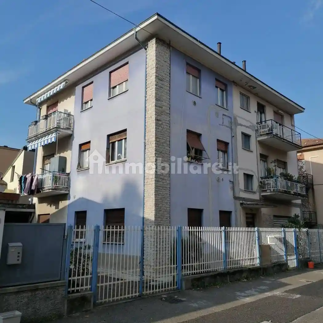 Trilocale via del Roccolo 8, Belledo, Lecco - foto 2