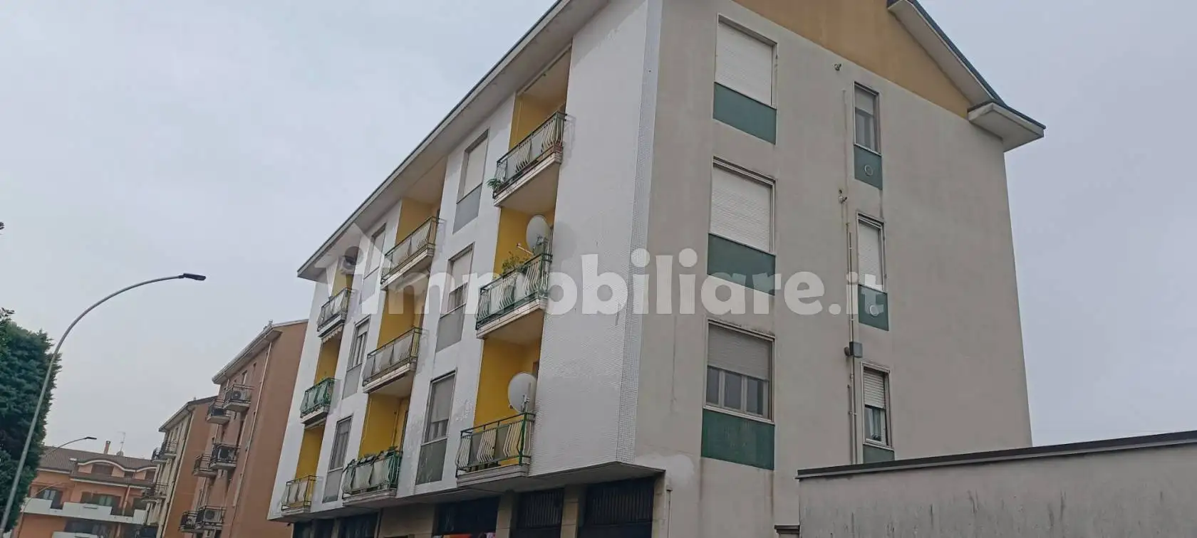 Trilocale via Giovanni Verga 12, Bareggio - foto 2