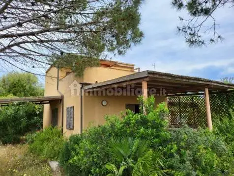 Villa in asta a La Maddalena