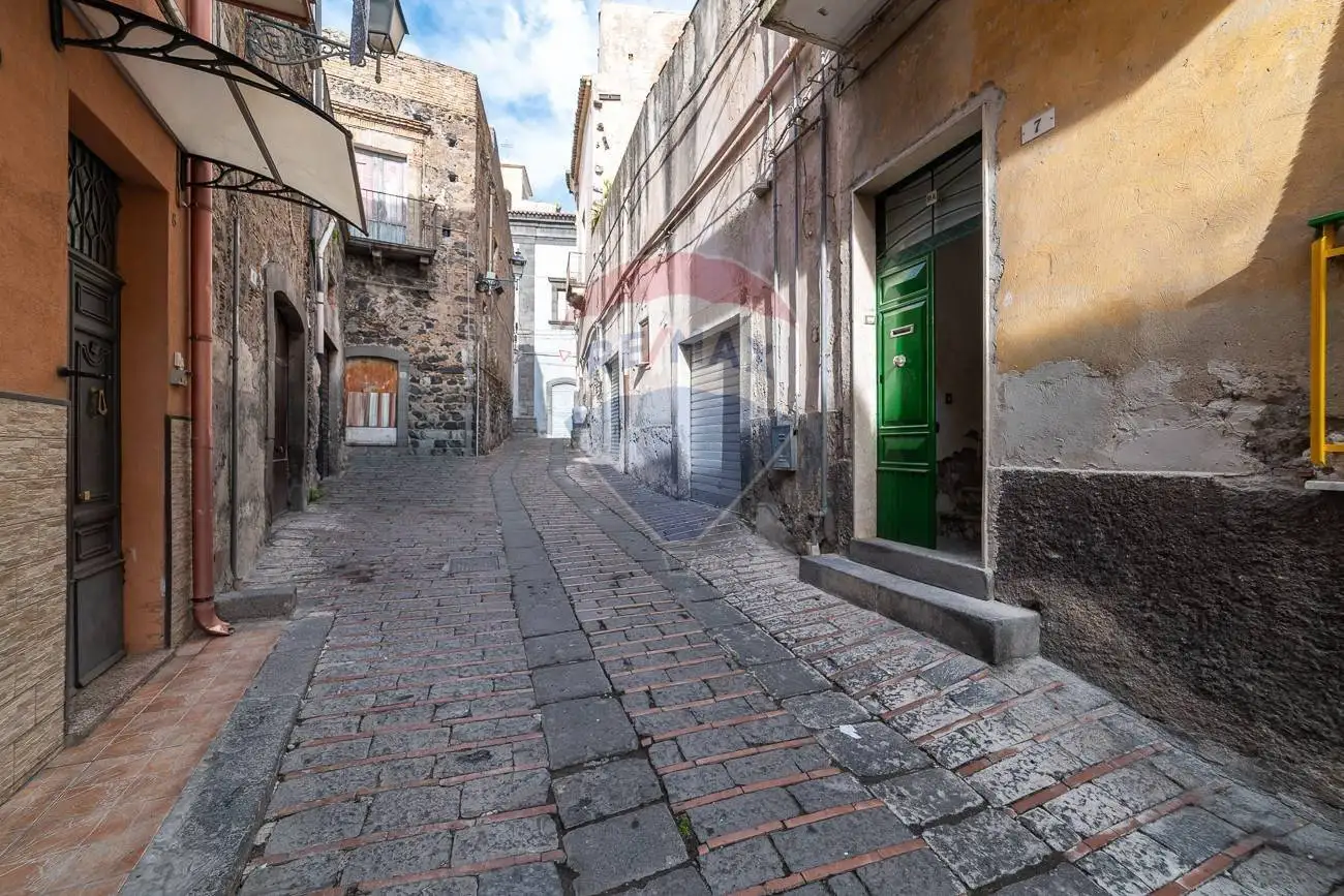 Terratetto unifamiliare via La Manna 7, Adrano - foto 2