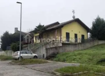 Villa in asta a Castelnuovo Don Bosco