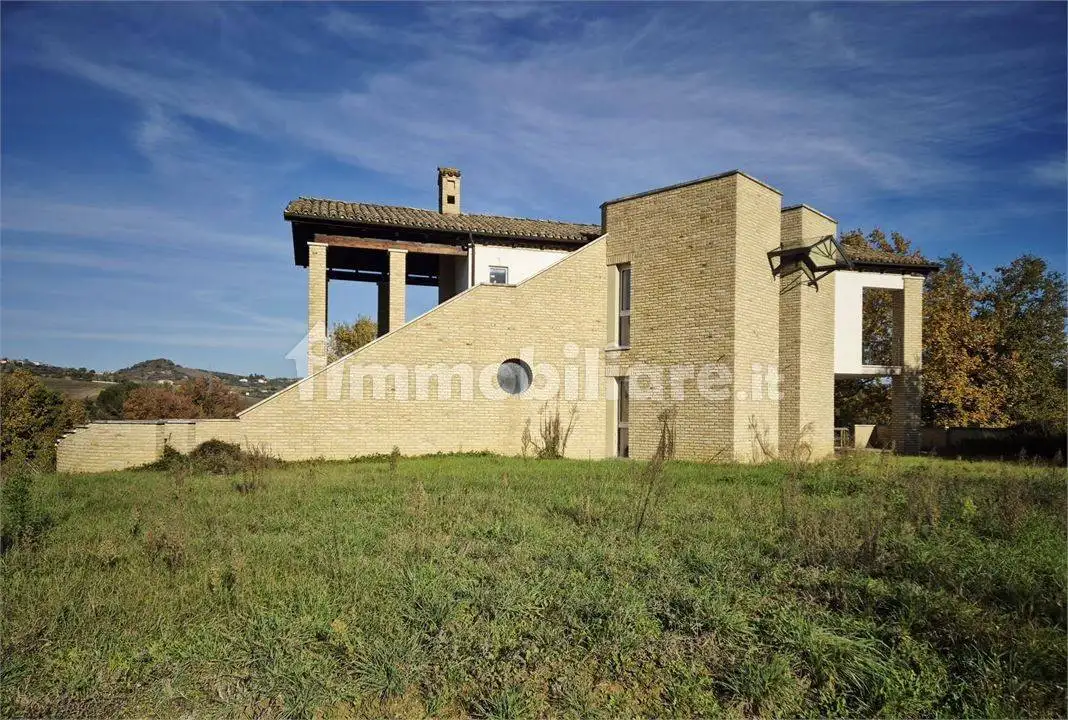 Villa in vendita a Fara Filiorum Petri
