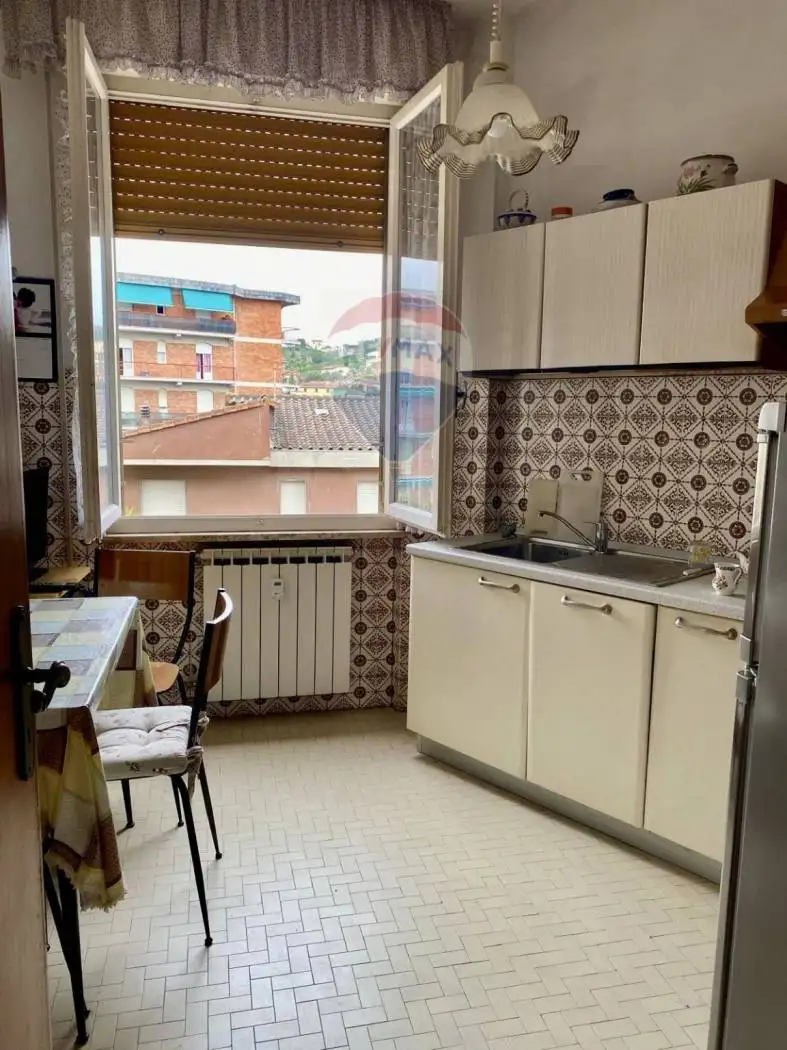 Appartamento via Luigi Valentini 173, Centro, Arcola - foto 3