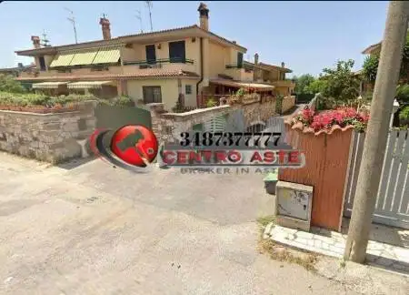 Villa in asta a Anzio