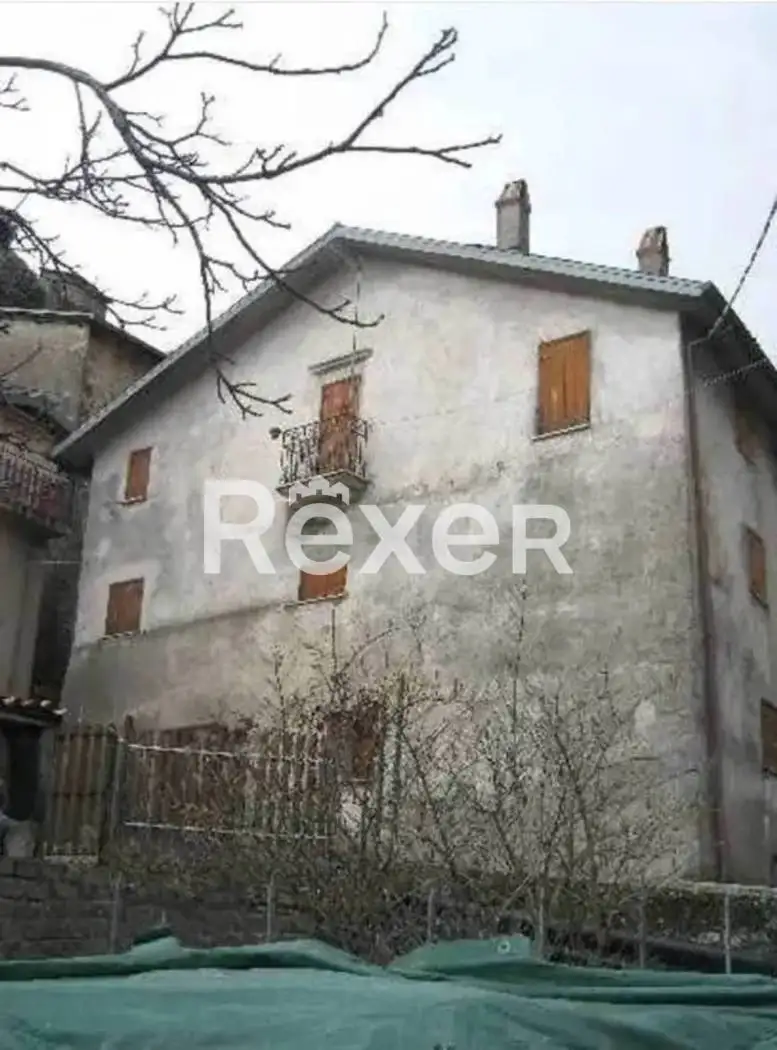 Casa indipendente in vendita a Tagliacozzo