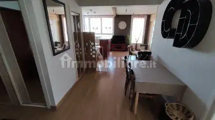 Palazzo - Edificio in Affitto - foto 2