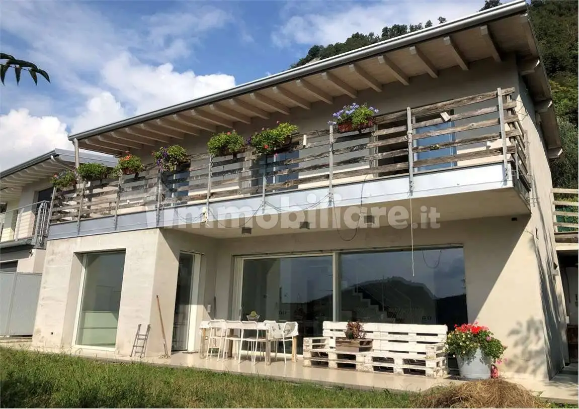 Villa in asta a Sarnico