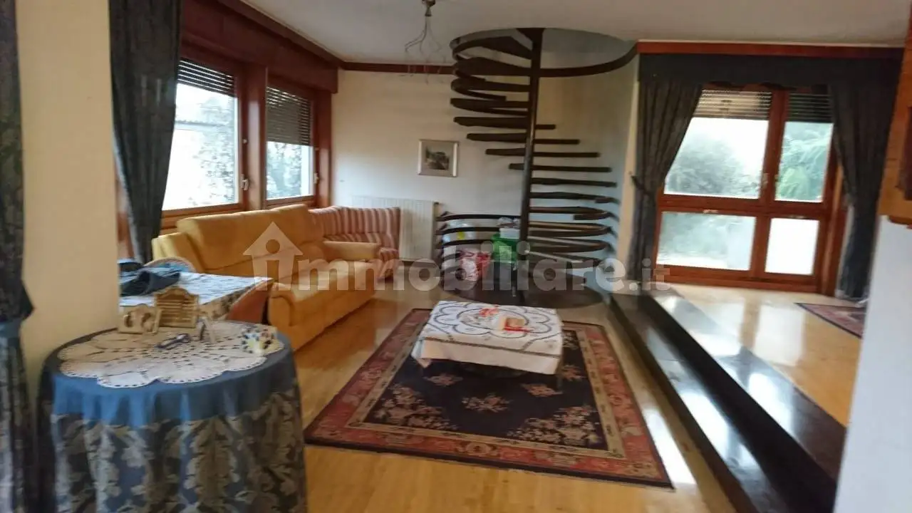 Appartamento in affitto a Monte Urano