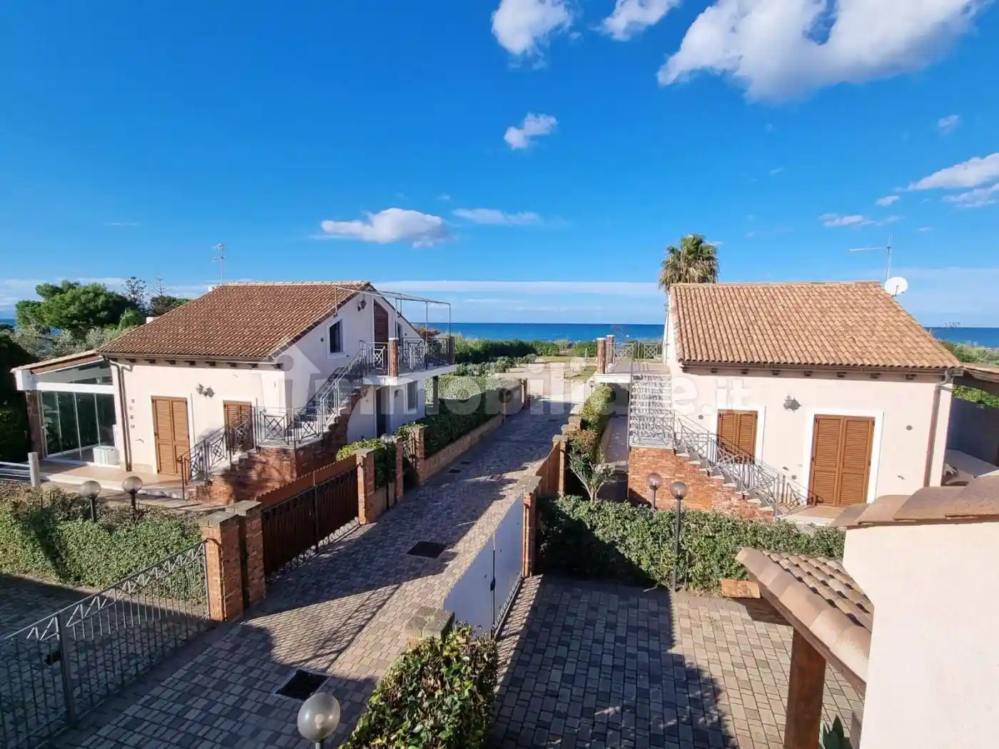 Villetta a schiera in vendita a Campofelice di Roccella