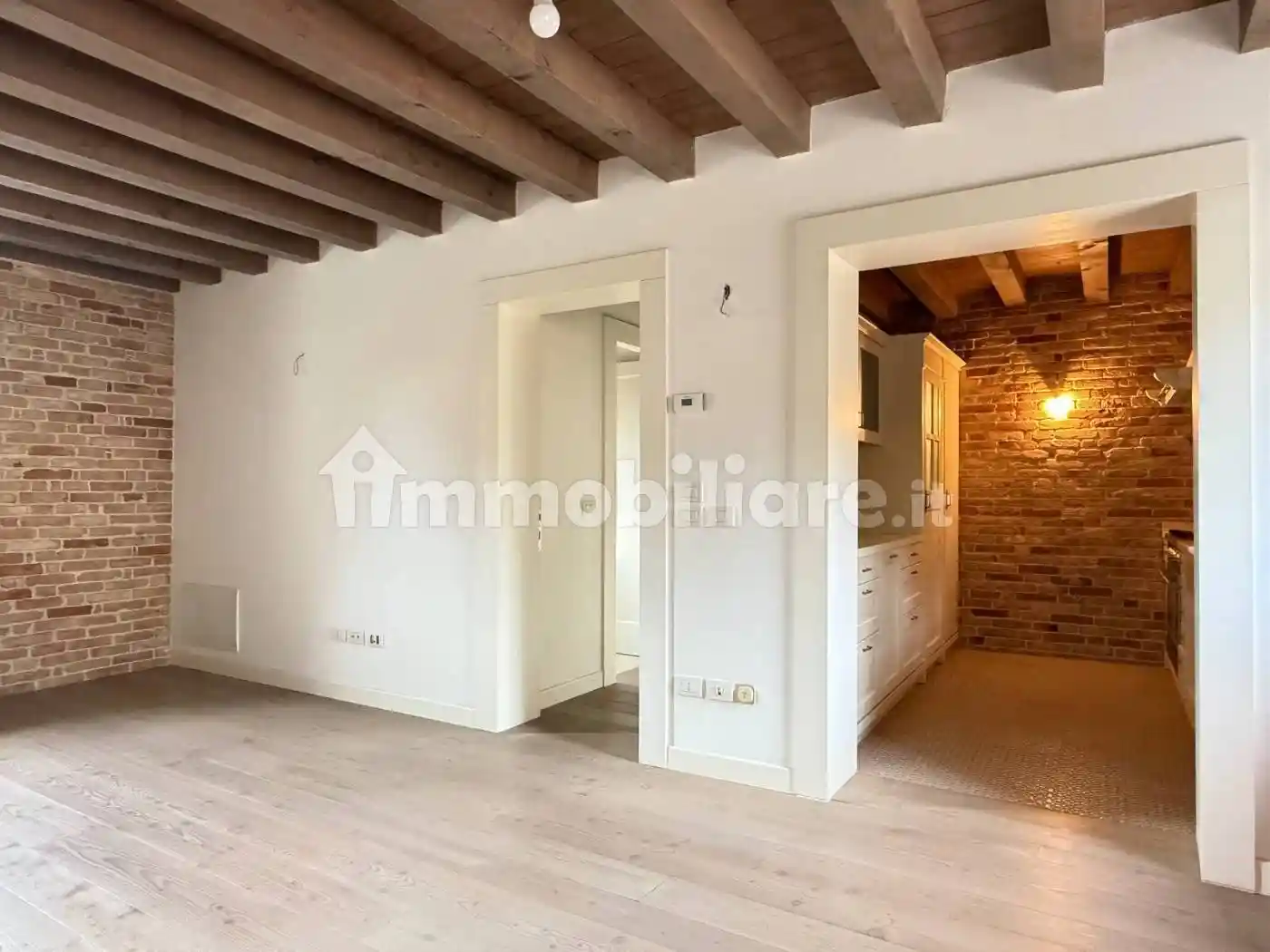 Bilocale via Giulio Salvadoretti 9, Centro, Vittorio Veneto - foto 2