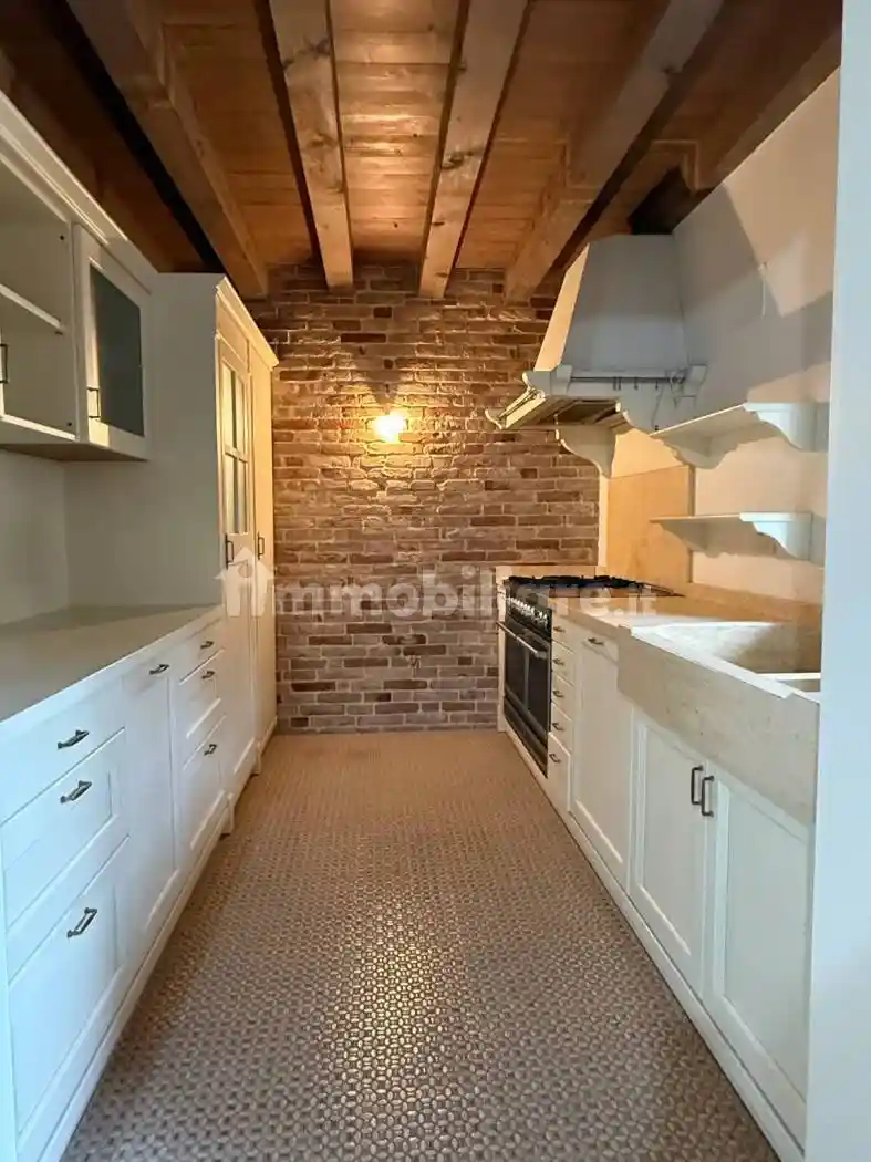 Bilocale via Giulio Salvadoretti 9, Centro, Vittorio Veneto - foto 3