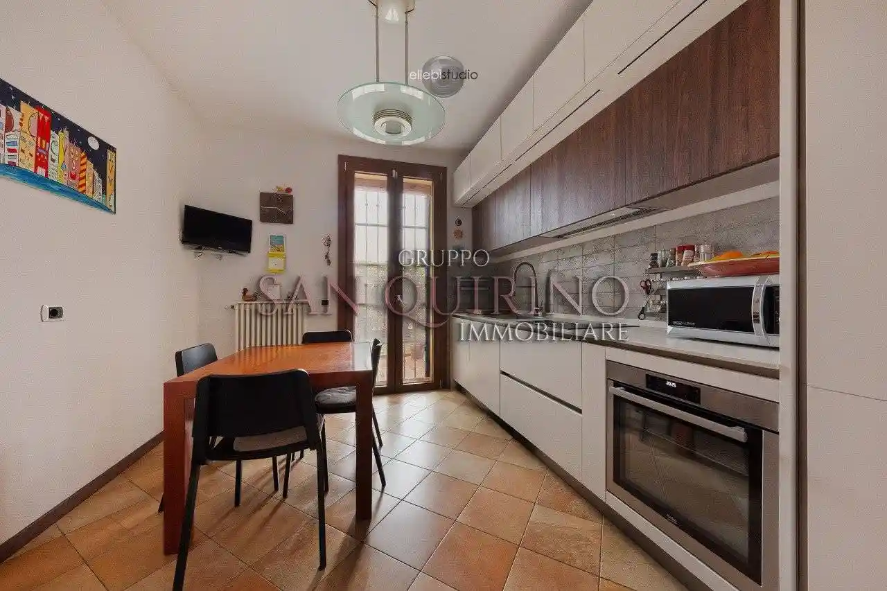Villa a schiera 5 locali, ottimo stato, Centro, Correggio - foto 5