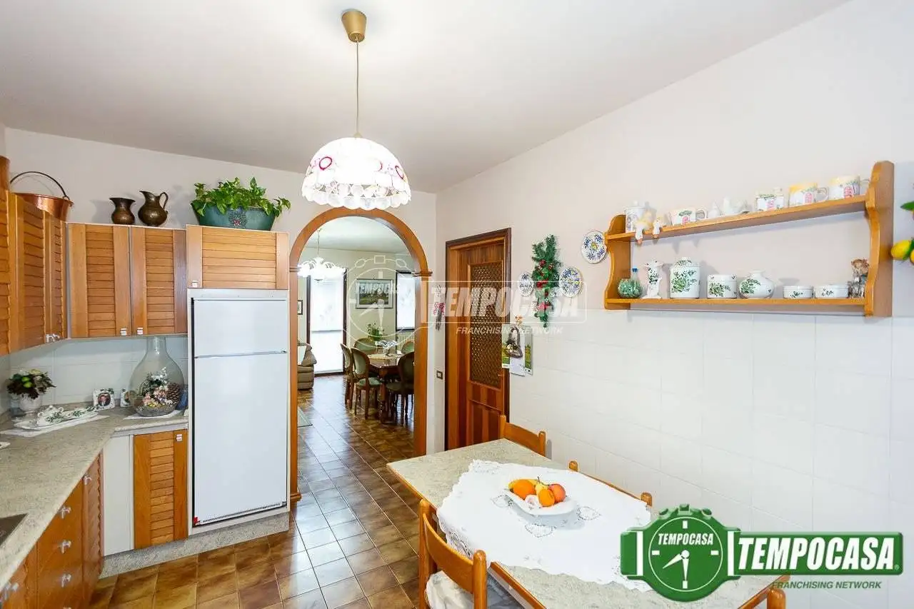 Villa a schiera via Angelo Ferri, Centro, Dovera - foto 3