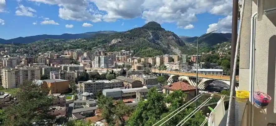 Appartamento in vendita a Genova