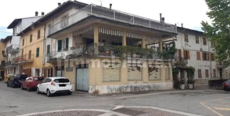 Palazzo - Stabile in asta a Rivalta Bormida