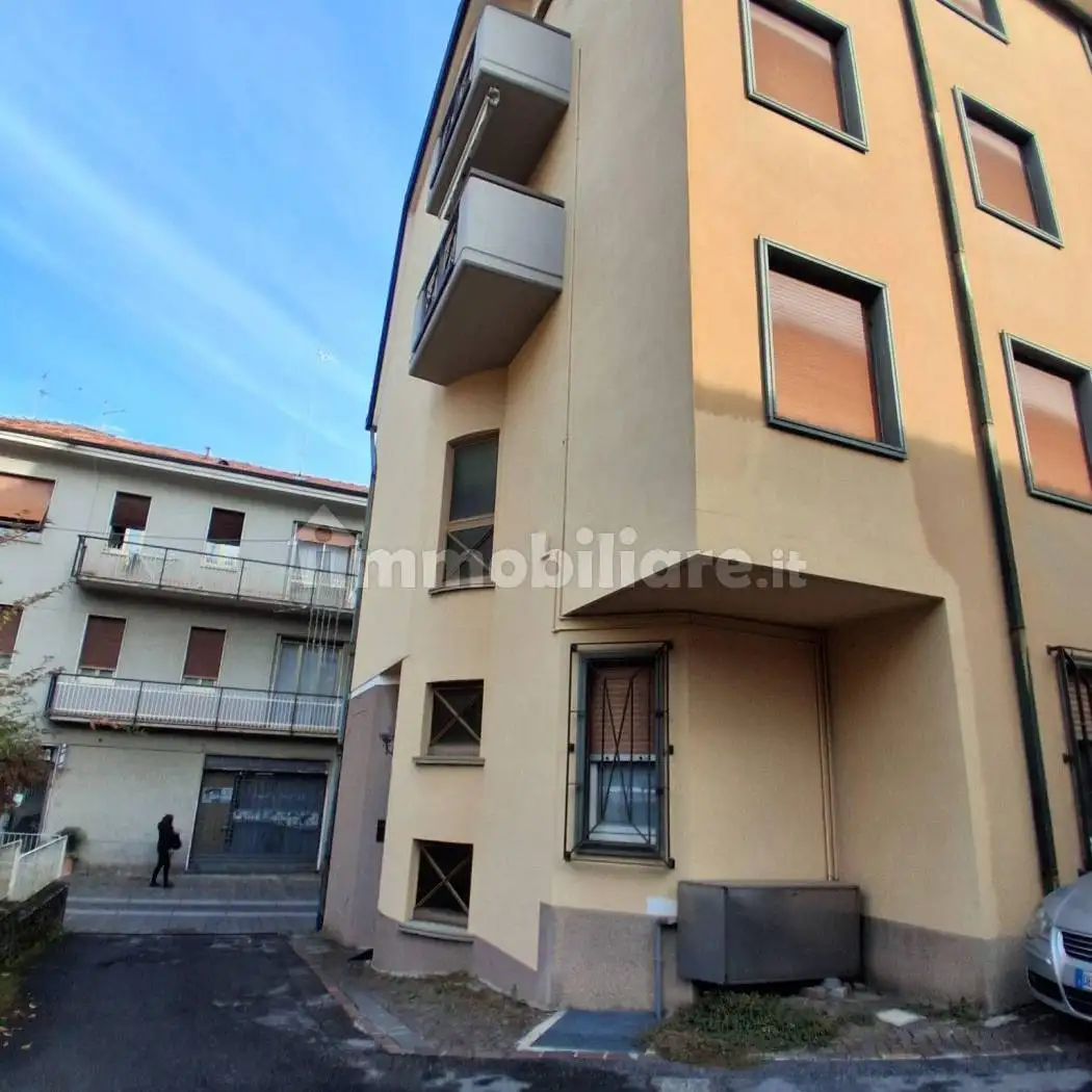 Appartamento in vendita a Lomazzo
