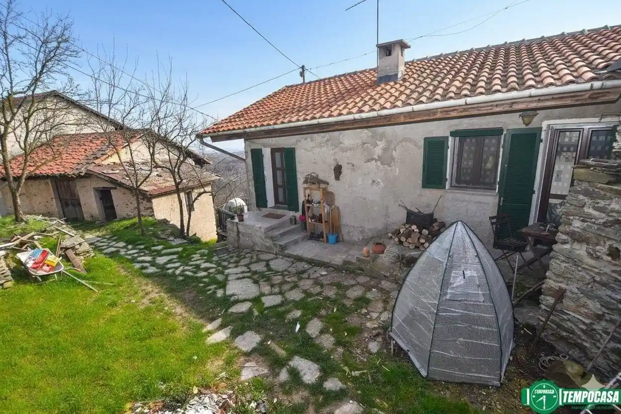 Casa indipendente in vendita a Rocca Canavese