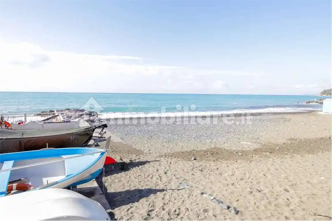 Appartamento in affitto a Cogoleto