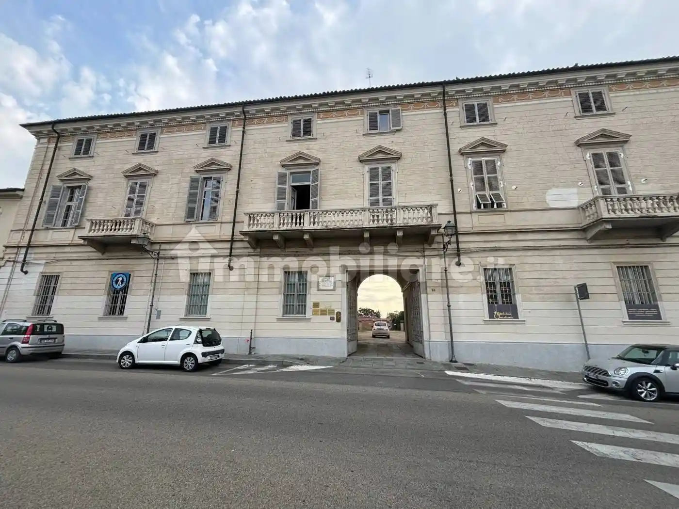 Quadrilocale via delle Rosine 18, Centro Storico, Chieri - foto 2