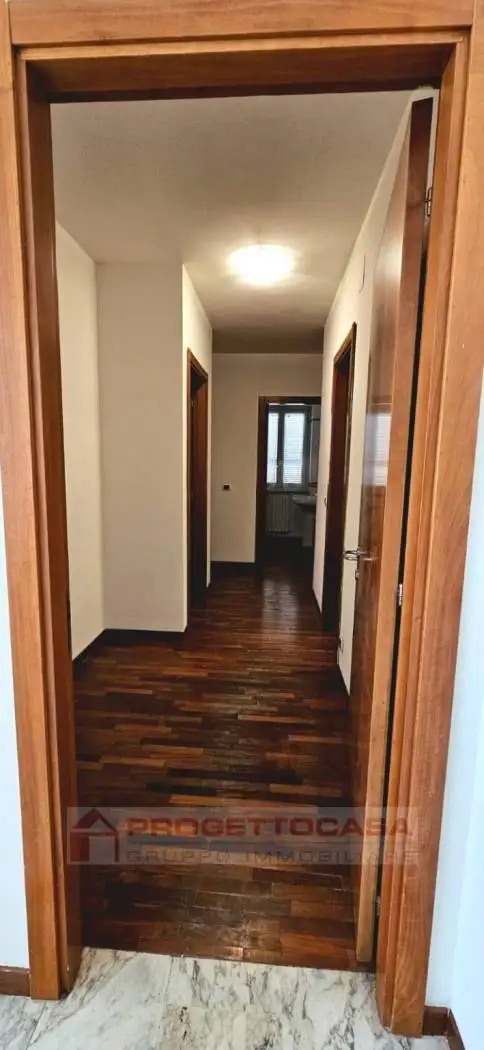 Appartamento buono stato, secondo piano, Centro, San Benedetto del Tronto - foto 5