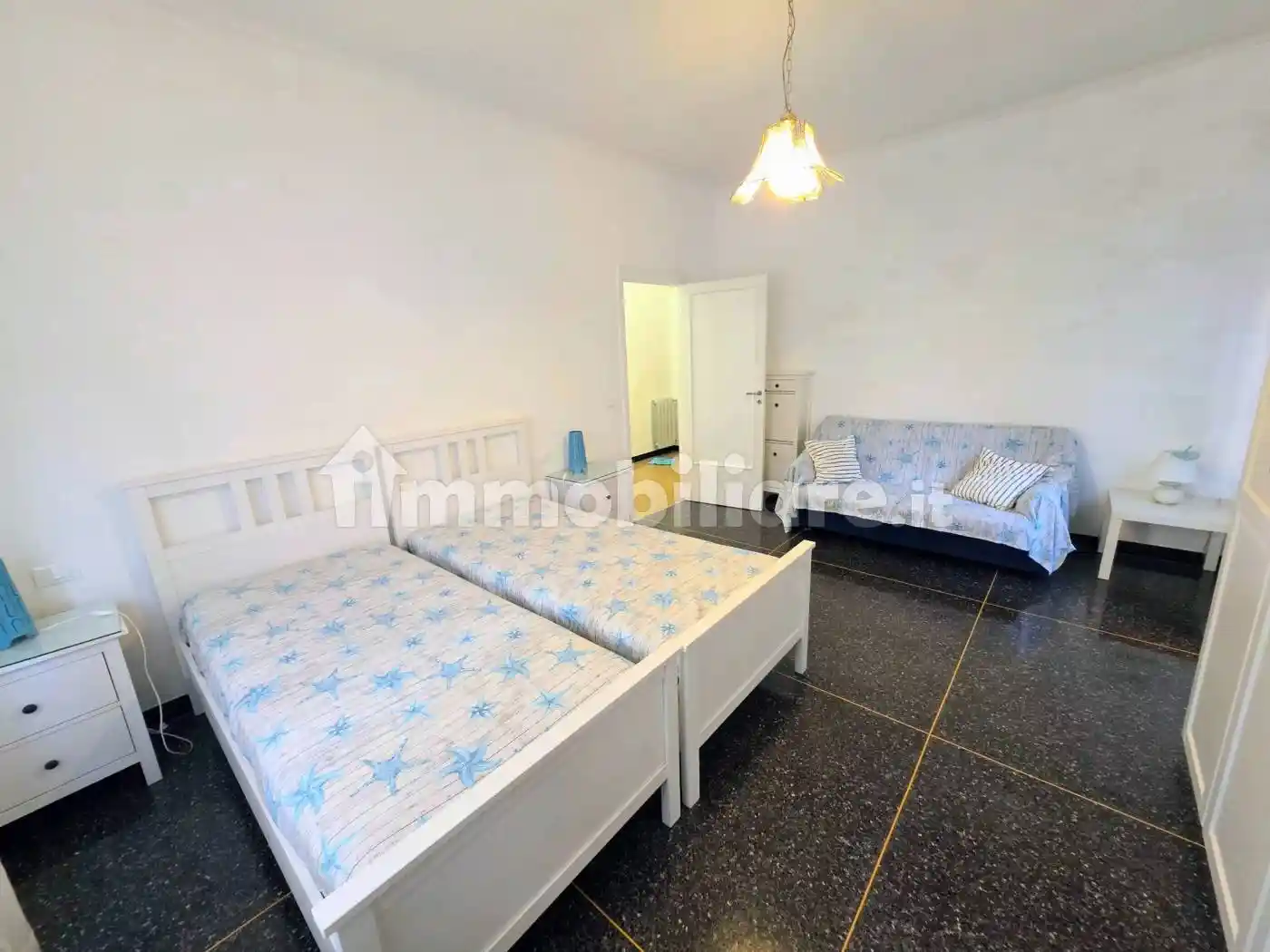 Quadrilocale via Capitano Lazzaro Parodi 3, Centro, Varazze - foto 2