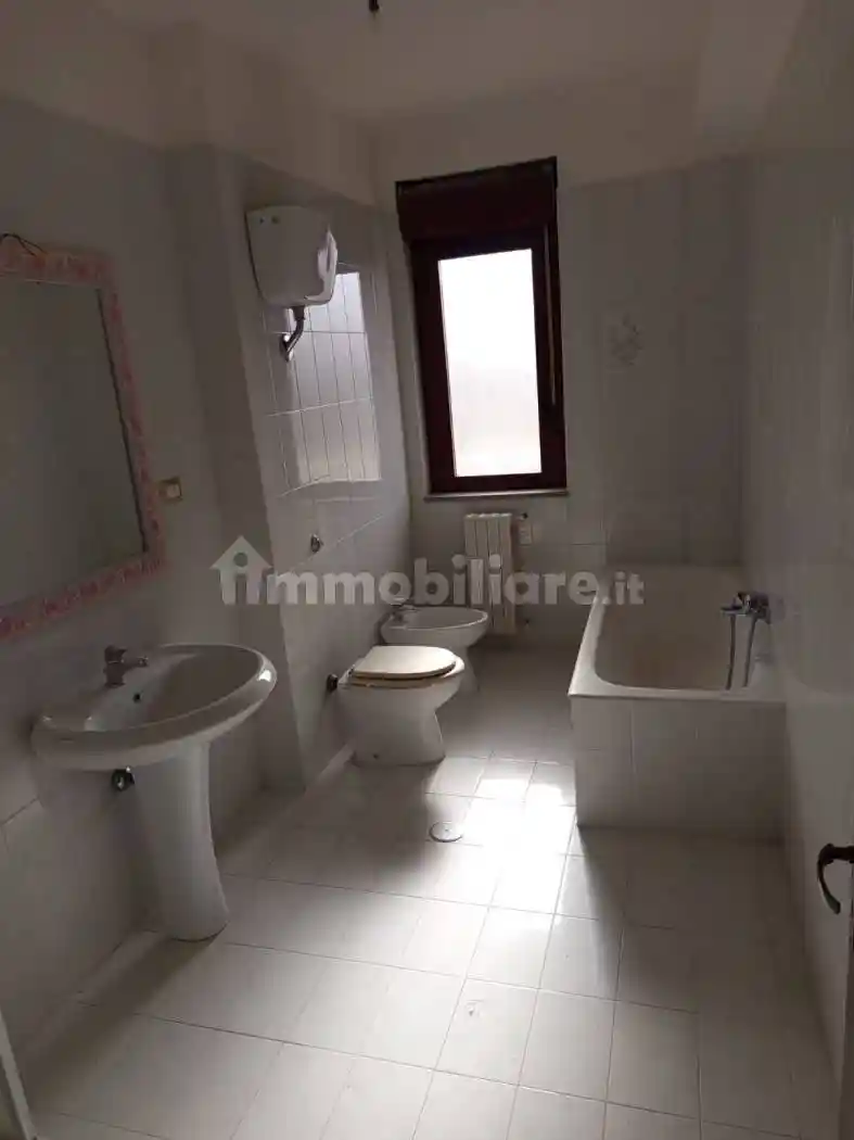 Quadrilocale via Senatore Arturo Perugini Snc, Nicastro Sambiase, Lamezia Terme - foto 5