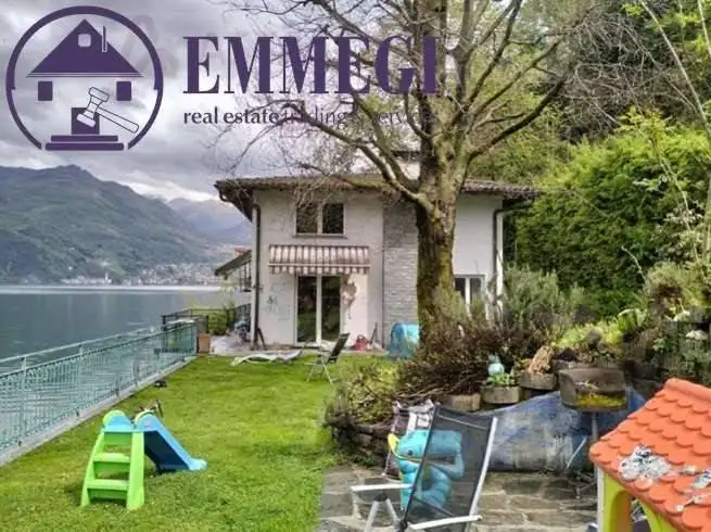 Villa in asta a Claino con Osteno