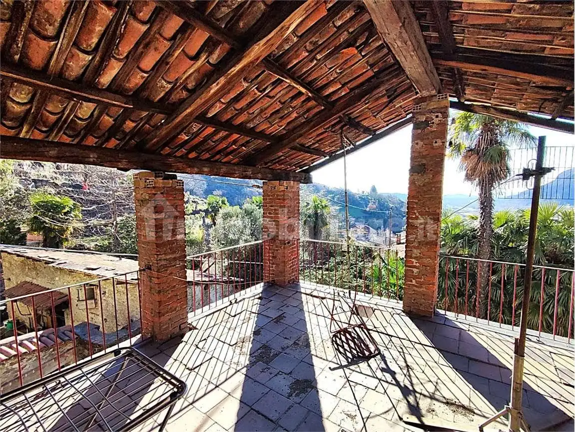 Casa indipendente in vendita a Settimo Vittone