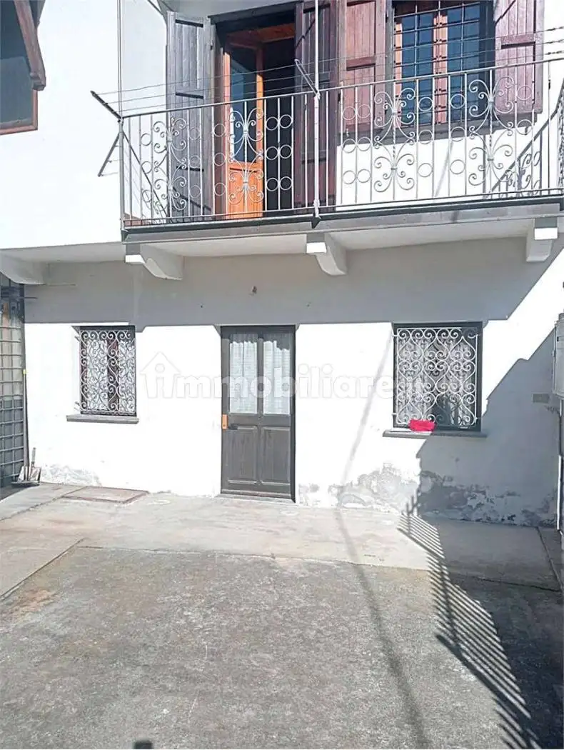 Terratetto unifamiliare via Rovarey, Centro, Donnas - foto 3