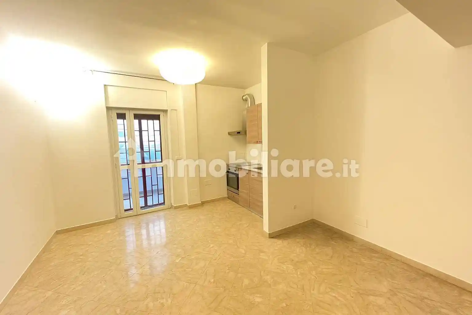 Bilocale piazza Luigi di Savoia Duca degli Abruzzi 41/a, Umbertina - Madonnella, Bari - foto 5