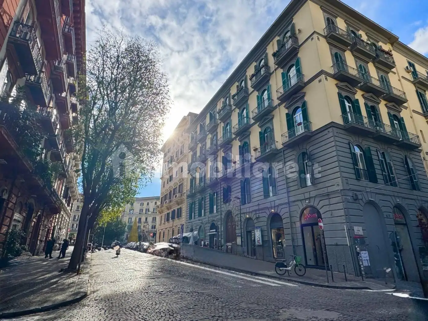 Appartamento in vendita a Napoli