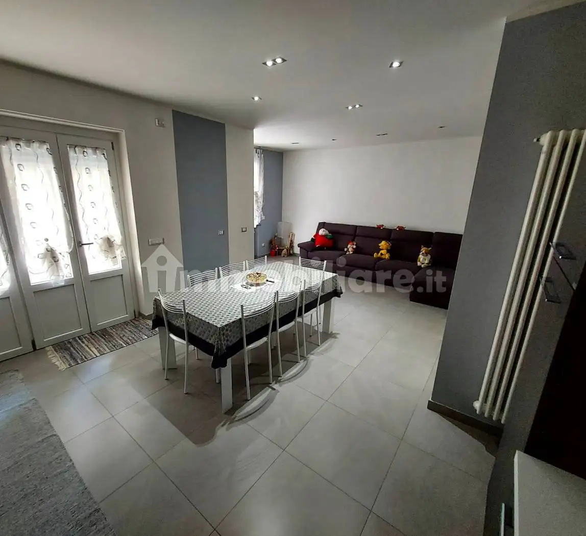 Appartamento via Buthier 15, Centro, Aosta - foto 2