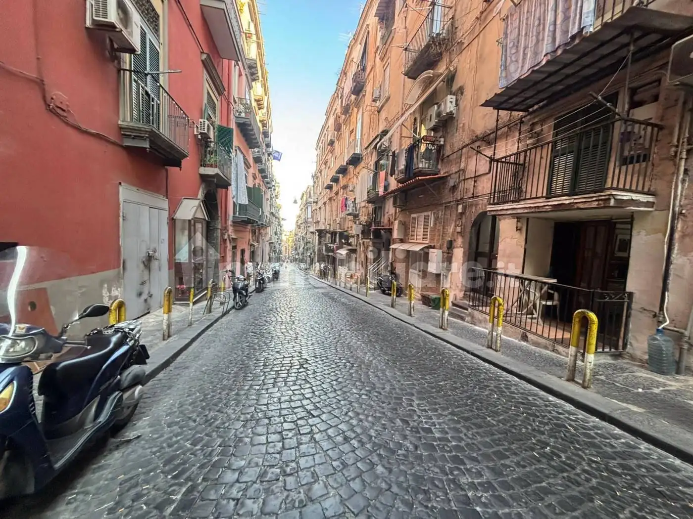 Appartamento in vendita a Napoli