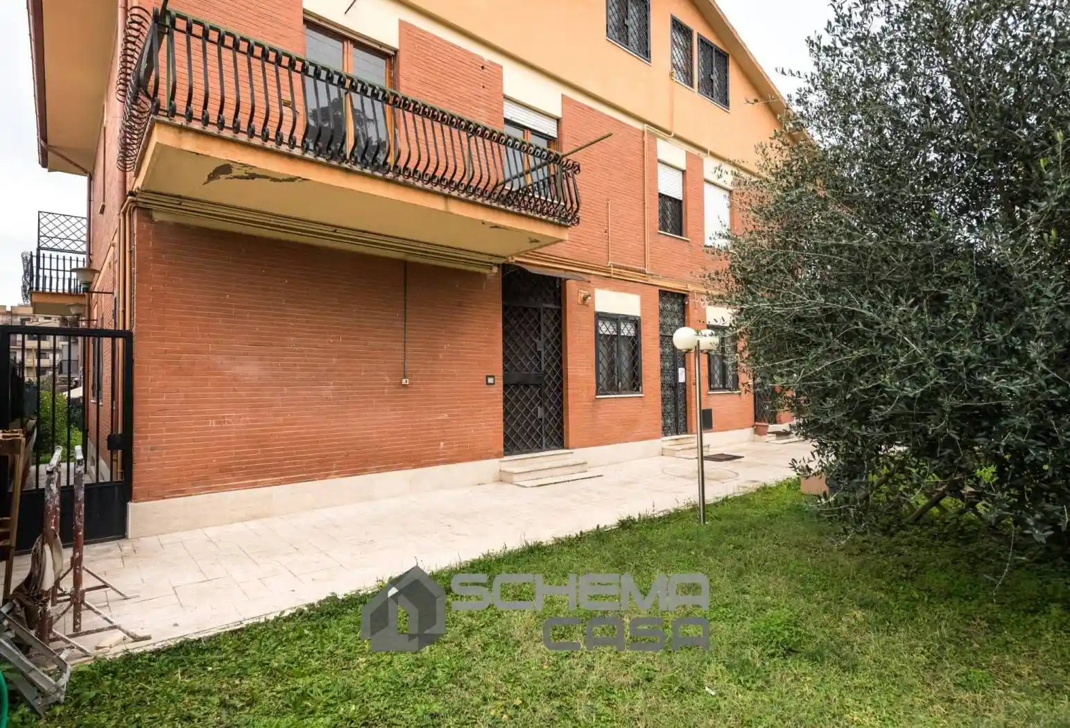 Trilocale piano rialzato, Morena, Roma - foto 3