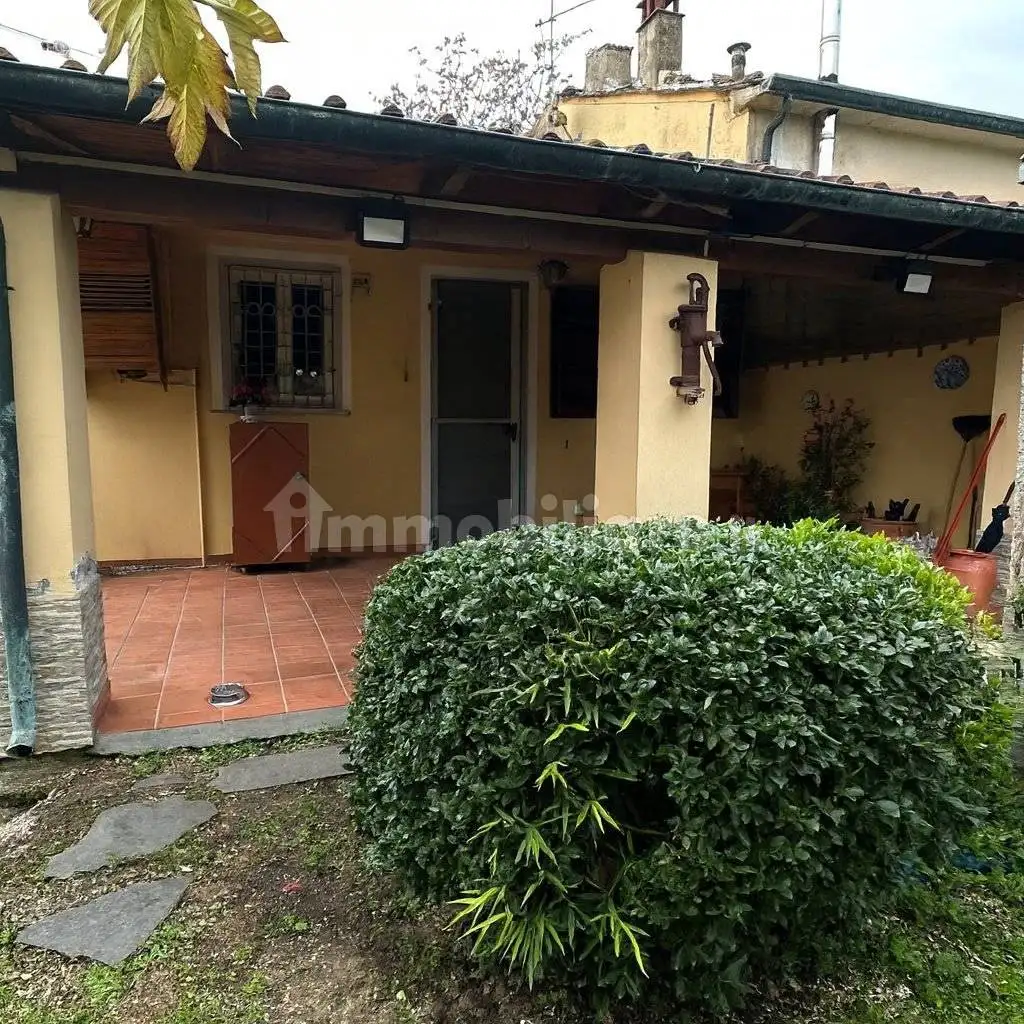 Villa in vendita a Viareggio