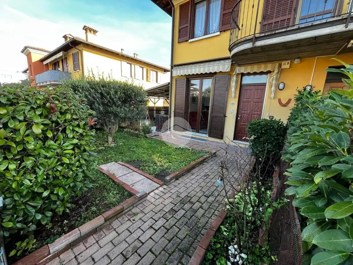 Trilocale piazza San Siro 9, Centro, Castel Mella - foto 3