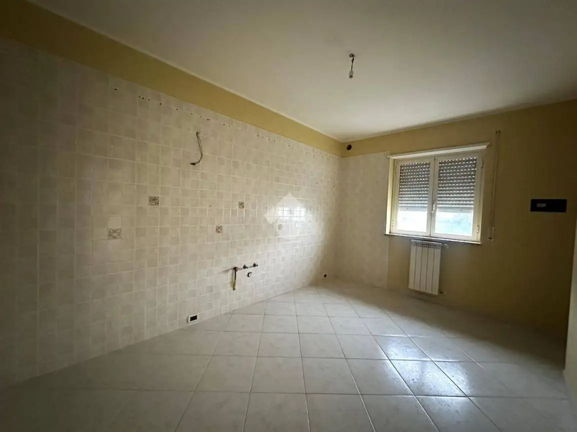 Quadrilocale via Grazia Deledda 33, Centro, Canosa di Puglia - foto 5