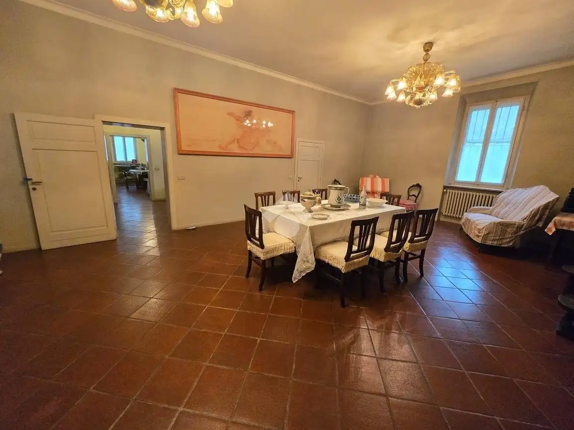 Villa in vendita a Russi