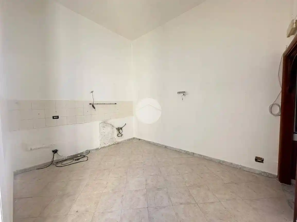 Trilocale via Paolo Giovio 1, Secondigliano, Napoli - foto 4