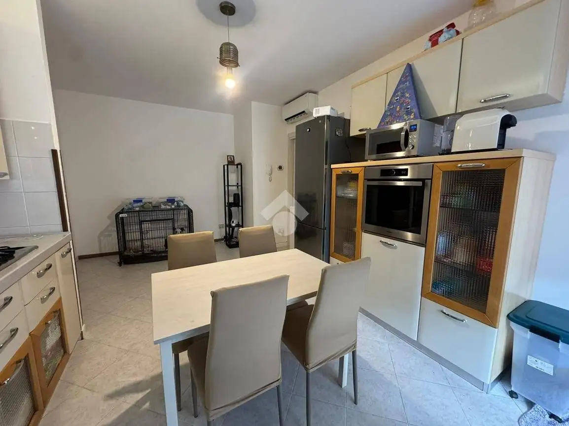 Trilocale via Caduti VI Luglio 4, Boltiere - foto 2