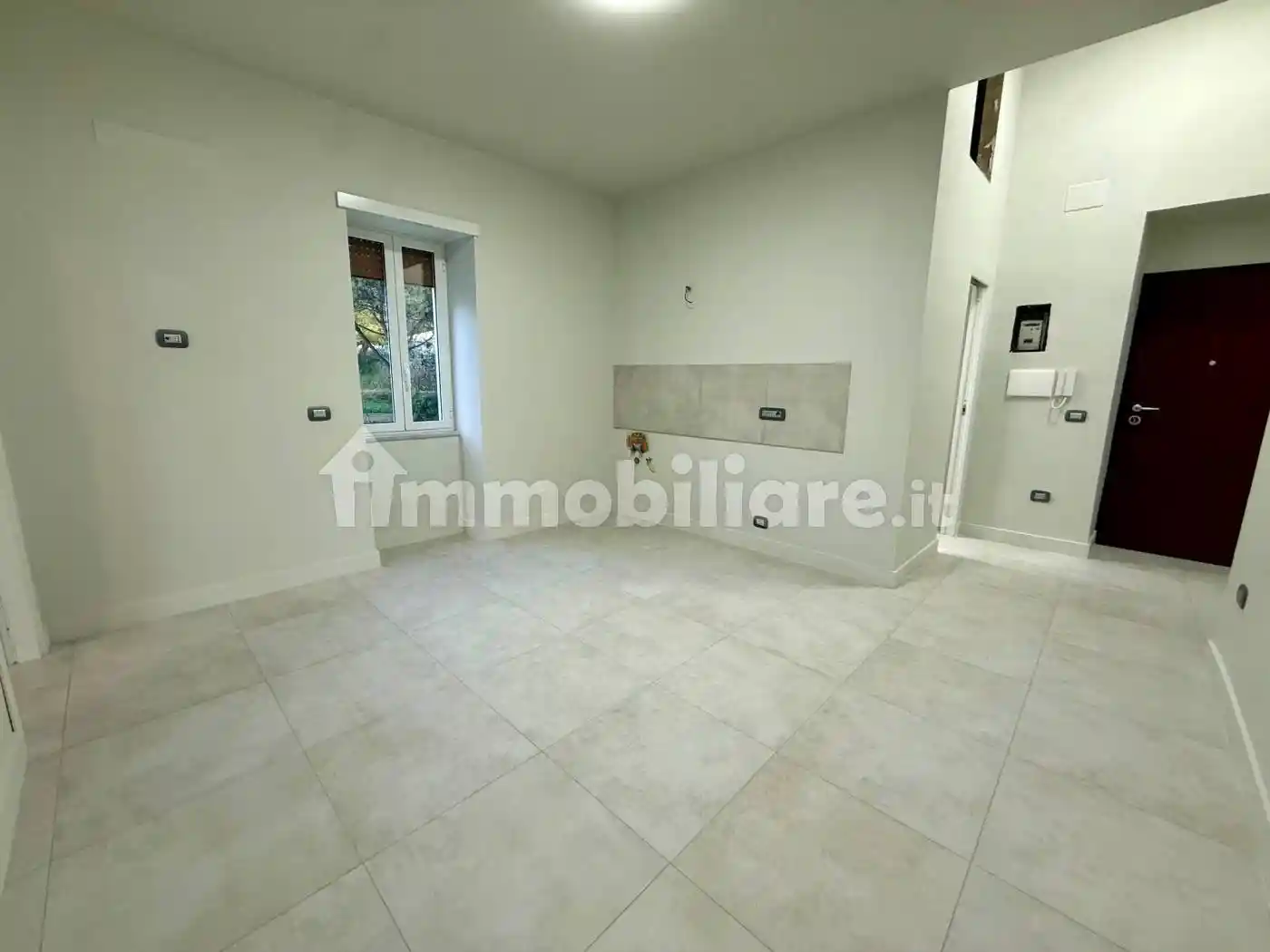 Monolocale ottimo stato, primo piano, Poggioreale, Napoli - foto 3