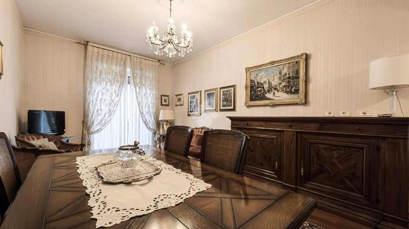 Trilocale via della Libertà 53, Centro, San Donato Milanese - foto 4