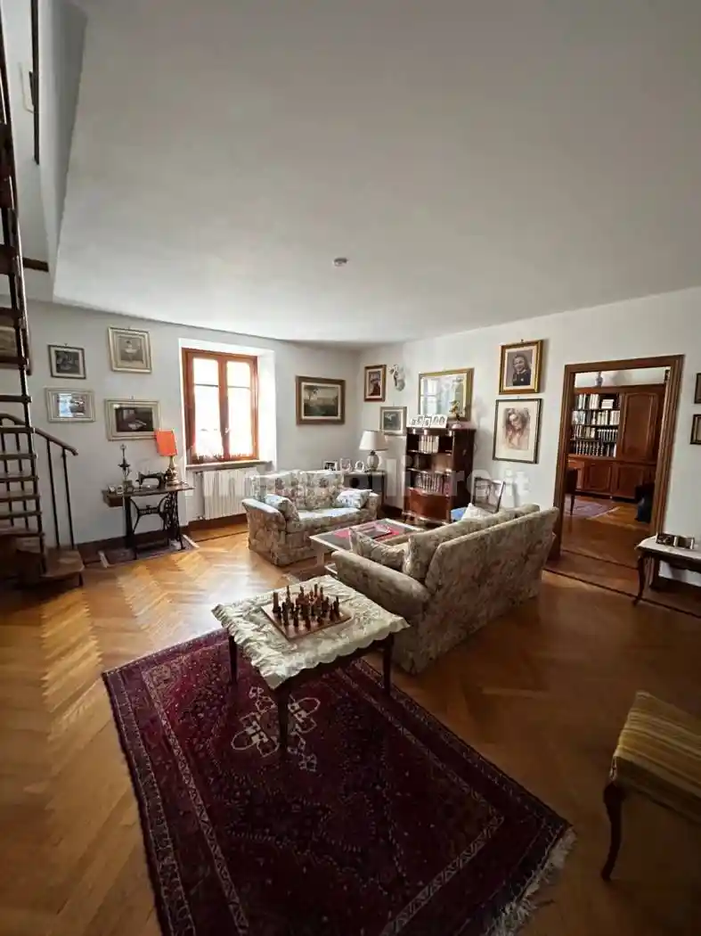 Appartamento in vendita a Pescia