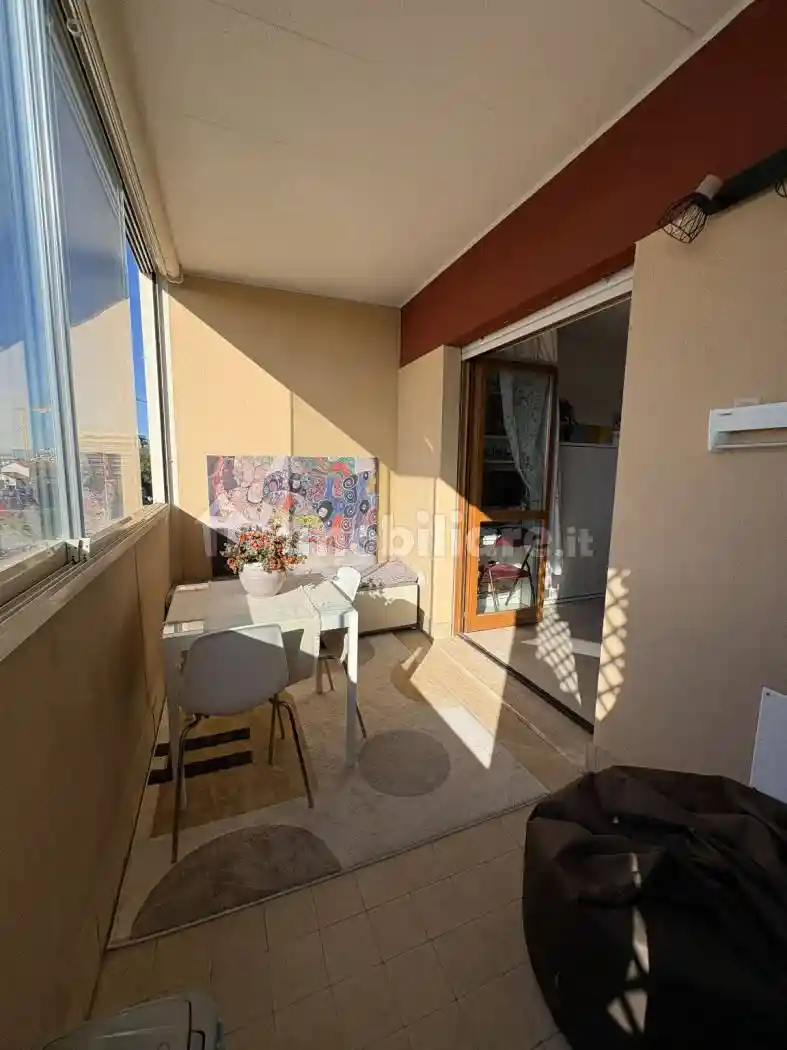 Monolocale ottimo stato, secondo piano, Fonte Laurentina, Roma - foto 4