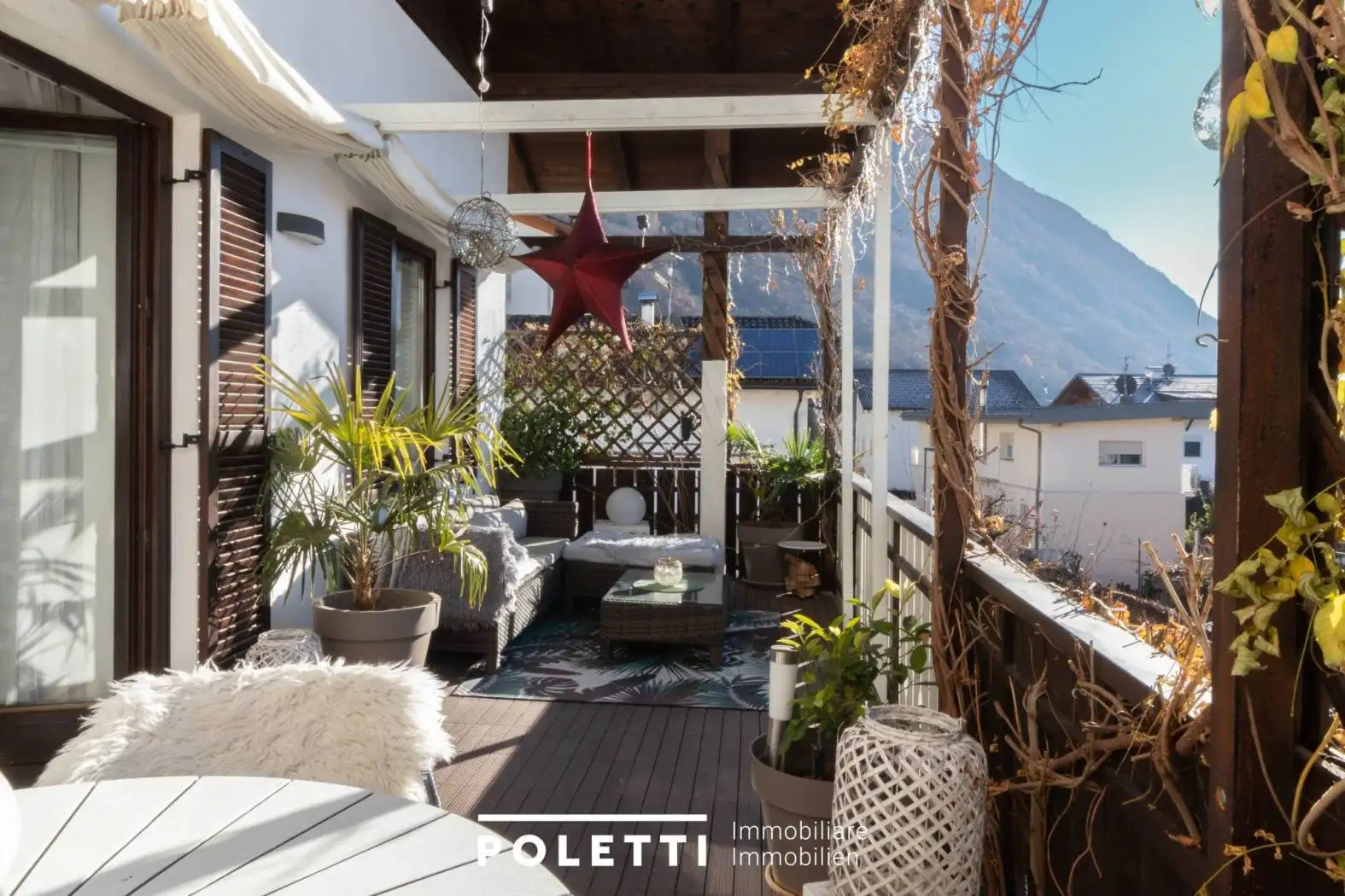 Appartamento in vendita a Postal