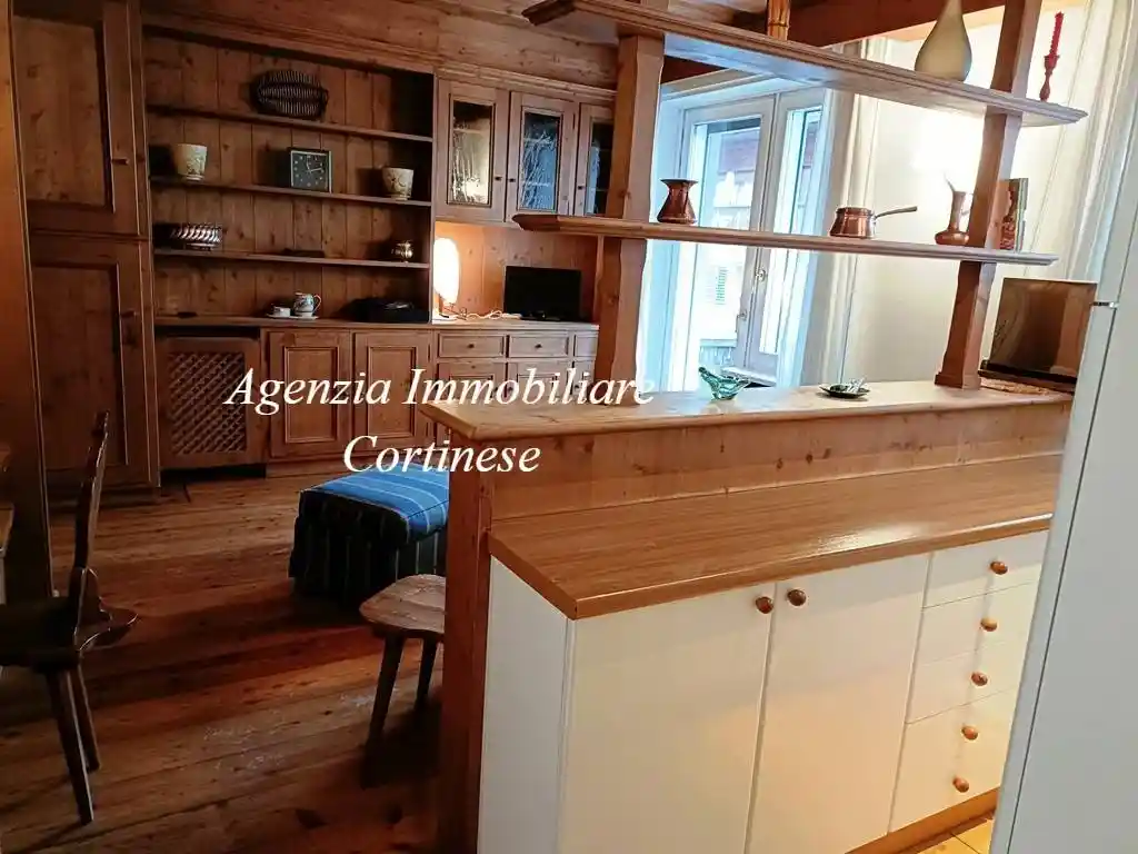 Trilocale primo piano, Centro, Cortina d'Ampezzo - foto 4