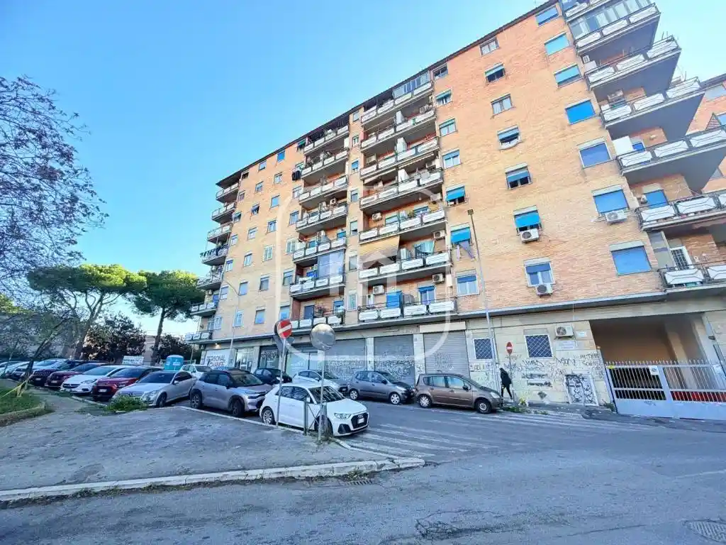 Trilocale via Cornelio Gallo, Quadraro, Roma - foto 2