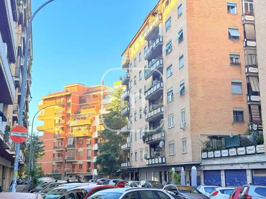 Trilocale via Cornelio Gallo, Quadraro, Roma - foto 3